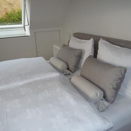 Helle 70 Qm Ferienwohnung Mit Herrlichem Blick Teningen Kültér fotó
