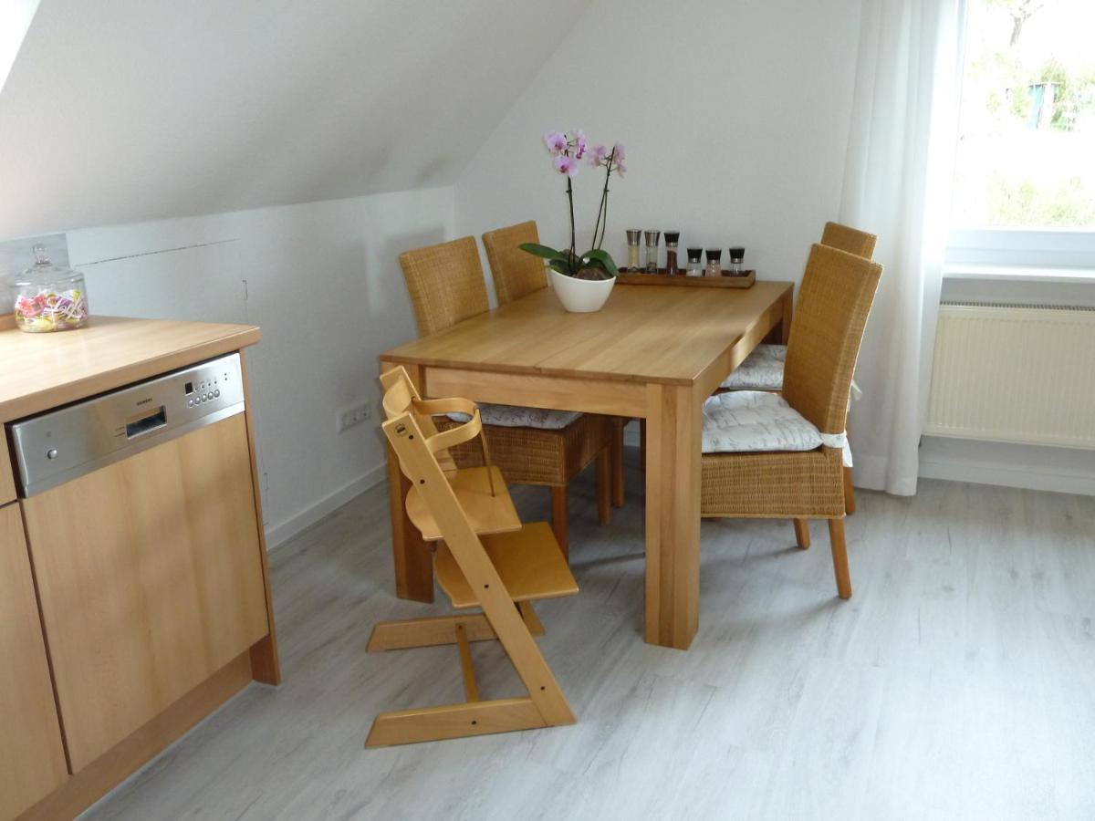 Helle 70 Qm Ferienwohnung Mit Herrlichem Blick Teningen Kültér fotó