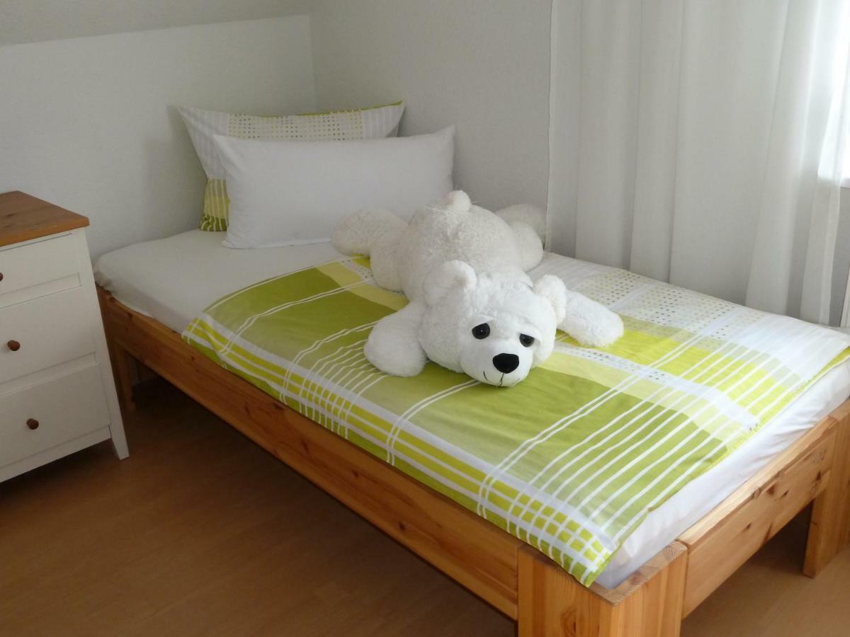 Helle 70 Qm Ferienwohnung Mit Herrlichem Blick Teningen Kültér fotó